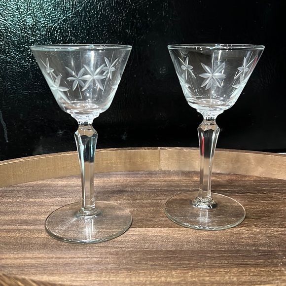 Libbey Dining Vintage Star Burst Etched Coupe Champagne Glasses